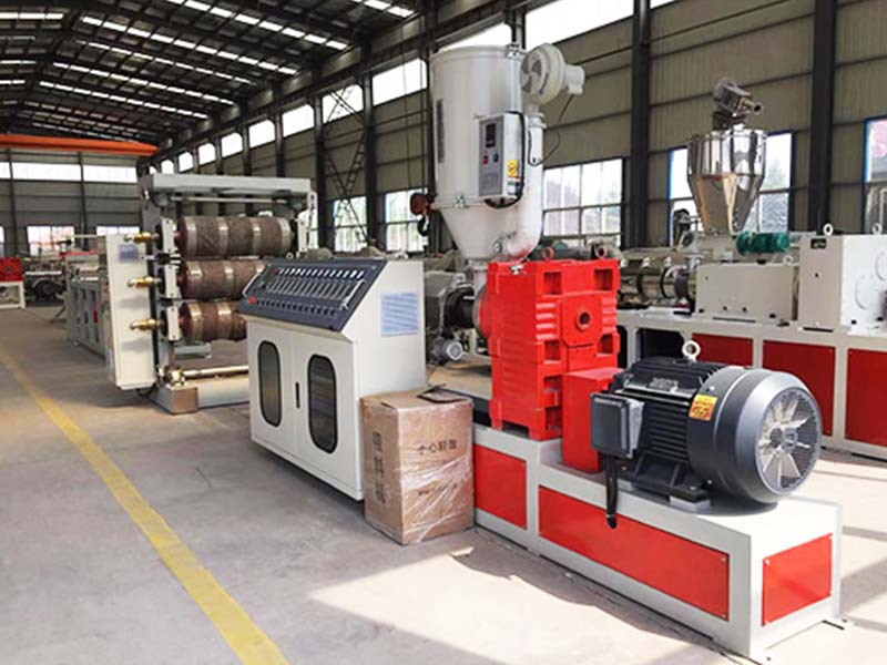 青島東方之星 PVC 軟門簾生產線：全方位服務保障，為您的生產保駕護航